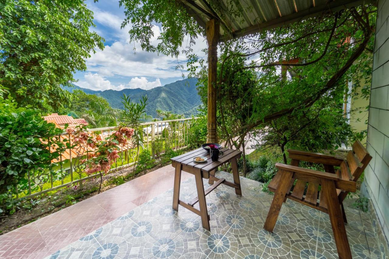 Neer Ganga Resorts Risikés Kültér fotó