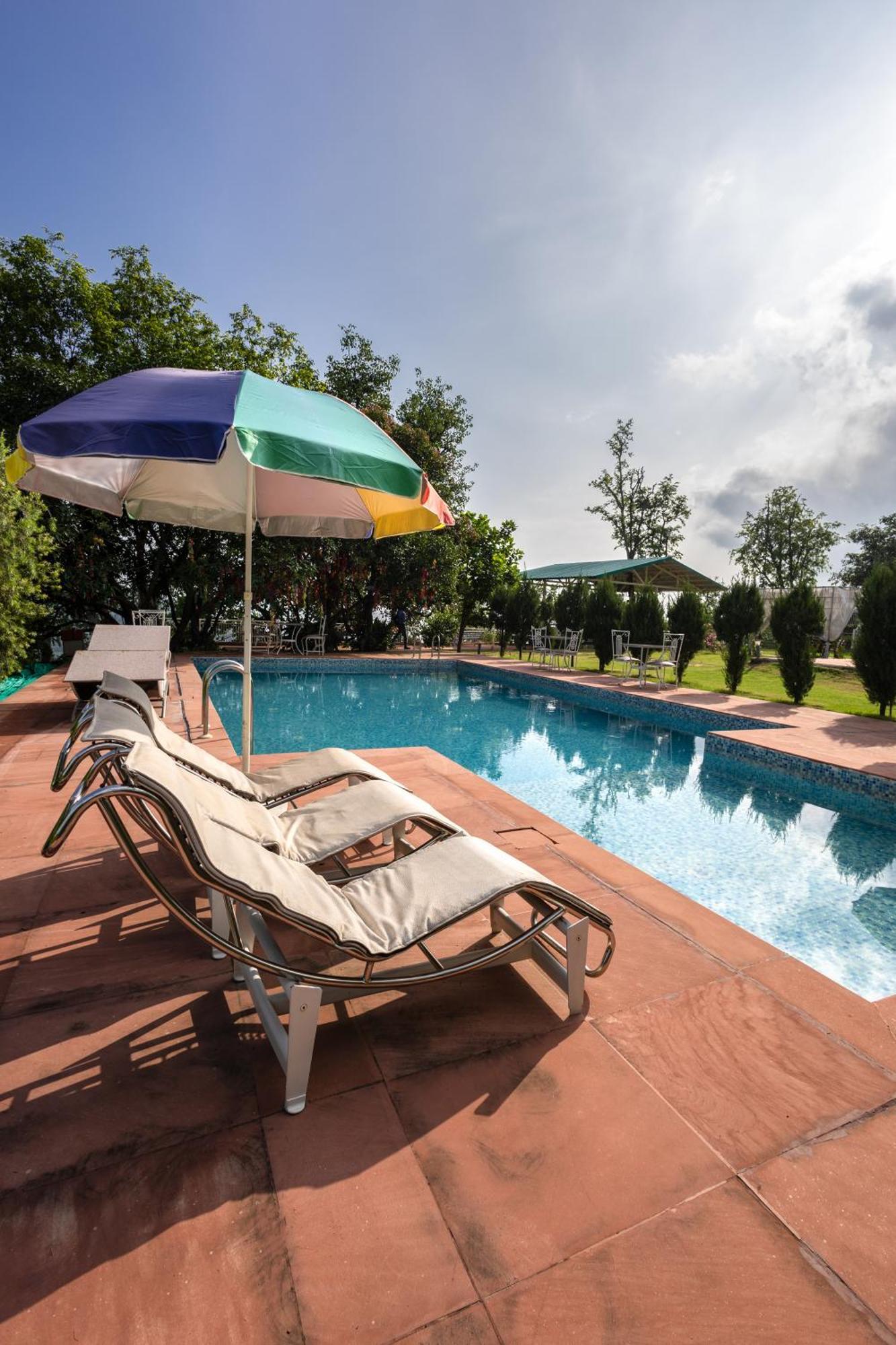Neer Ganga Resorts Risikés Kültér fotó